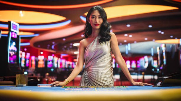 Filipino player using wj2 on a smartphone browser with the mobile-optimised game lobby visible